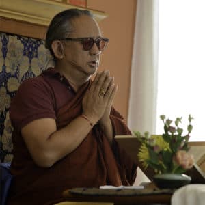 kongtrul rinpoche in prayer